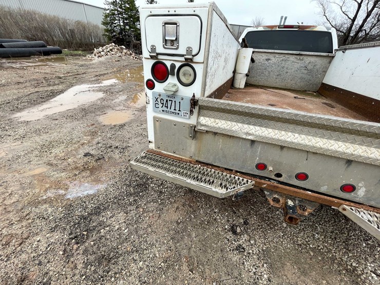 1998-chevrolet-3500-image-21