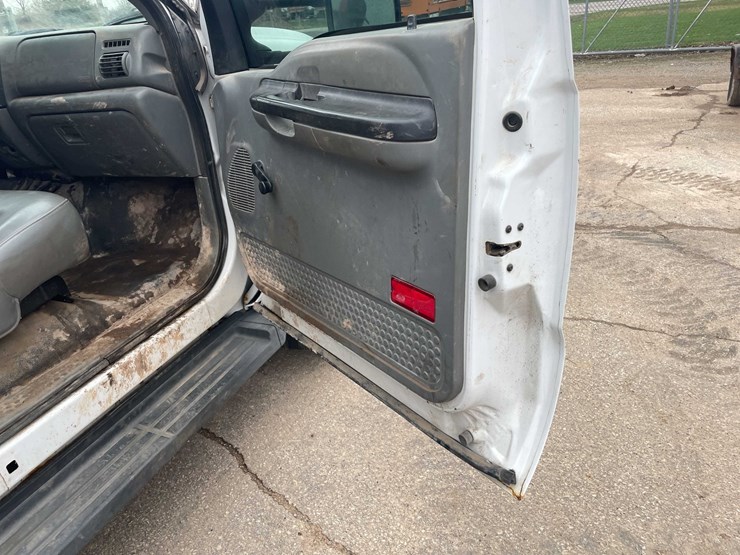 2006-ford-f450-xl-image-104