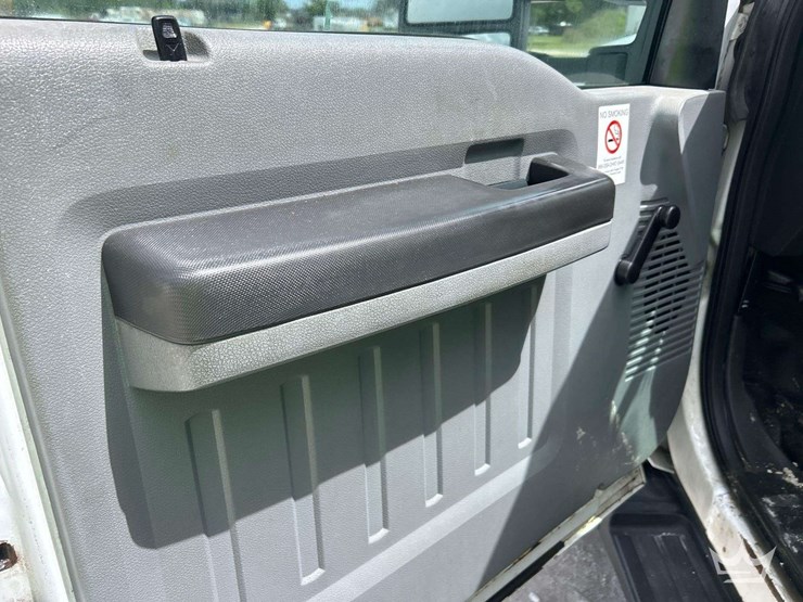 2012-ford-f450-image-11