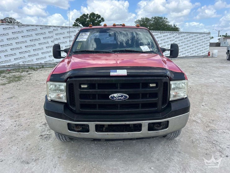 2006-ford-f350-image-27
