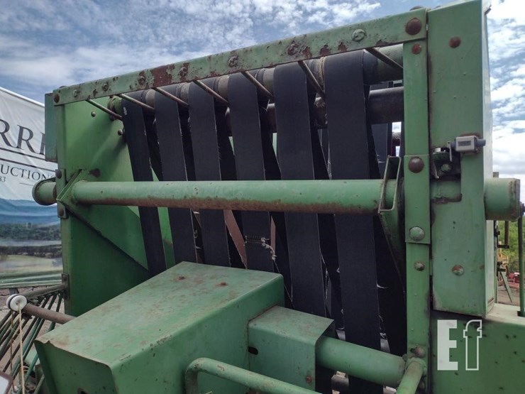 john-deere-410-image-15