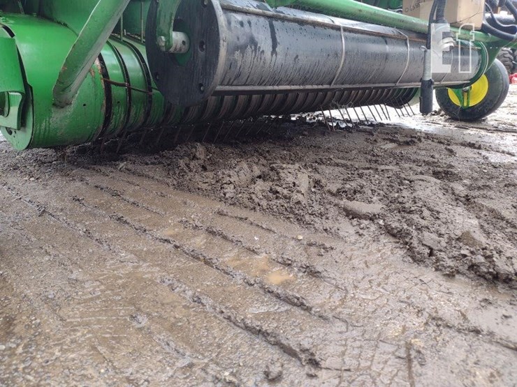 john-deere-450m-image-17