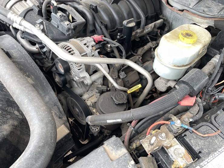 2015-dodge-ram-3500-image-116