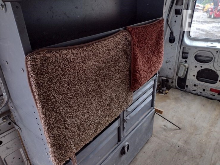 2012-ford-e250-image-28