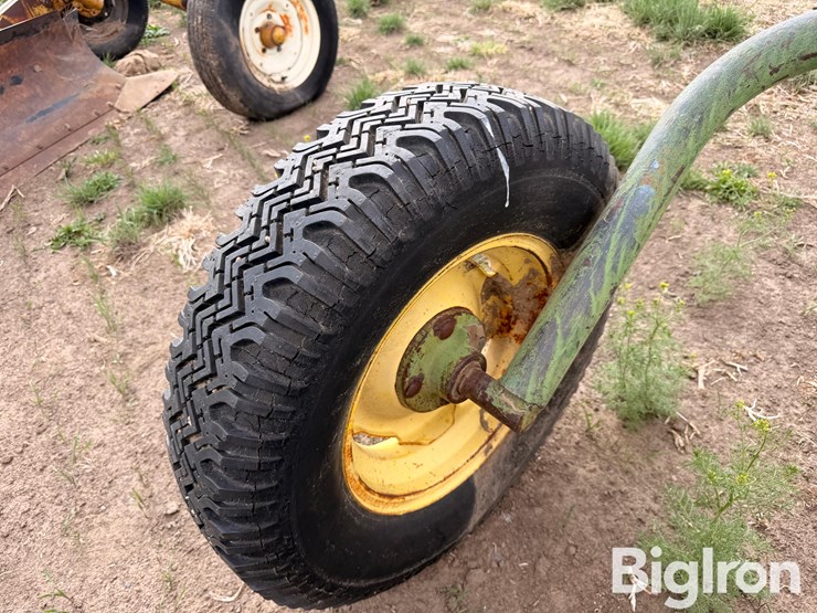 john-deere-12-image-11