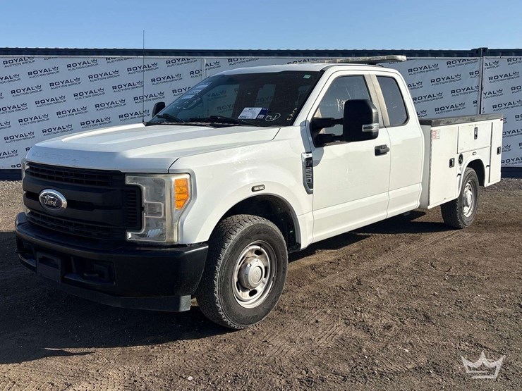 2017-ford-f250-image-1