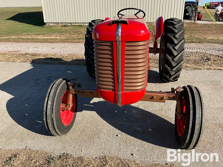 1956-massey-ferguson-50-image-2