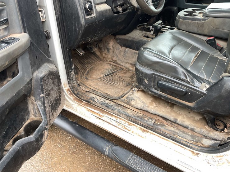 2015-dodge-ram-3500-image-92