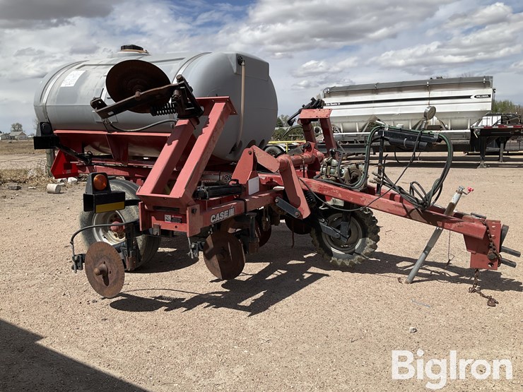 2011-case-ih-2800-image-4