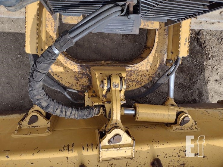 2003-deere-650h-lt-image-24