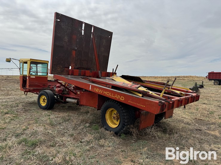 new-holland-1049-image-7