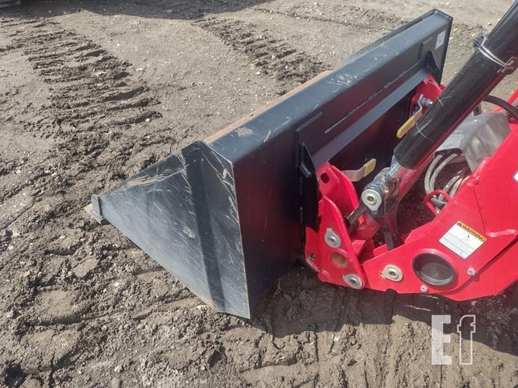 2022-massey-ferguson-4707-image-17
