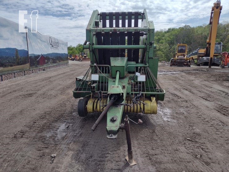 john-deere-410-image-2