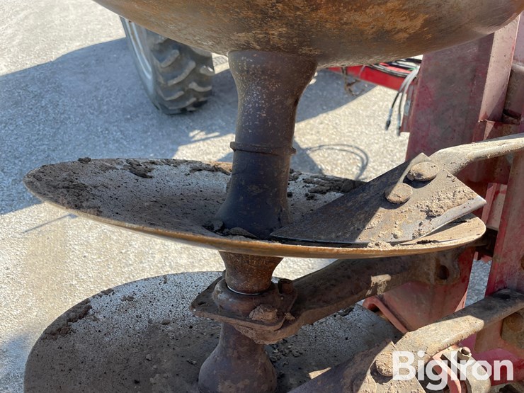 case-ih-3900-image-15