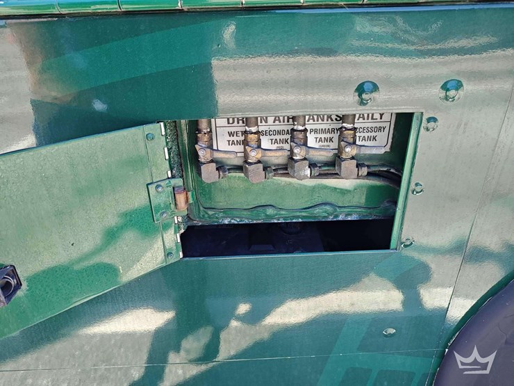2012-gillig-low-floor-image-6