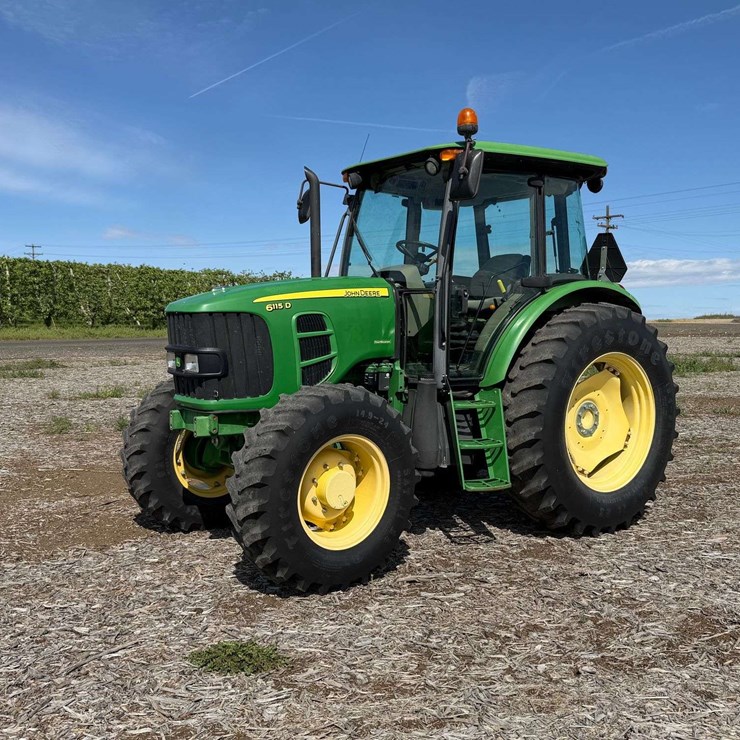 2009 JOHN DEERE 6115D