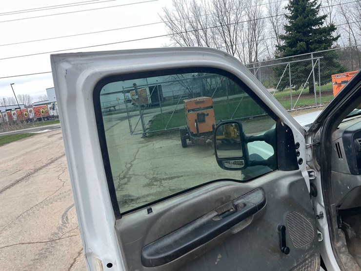 2006-ford-f450-xl-image-71