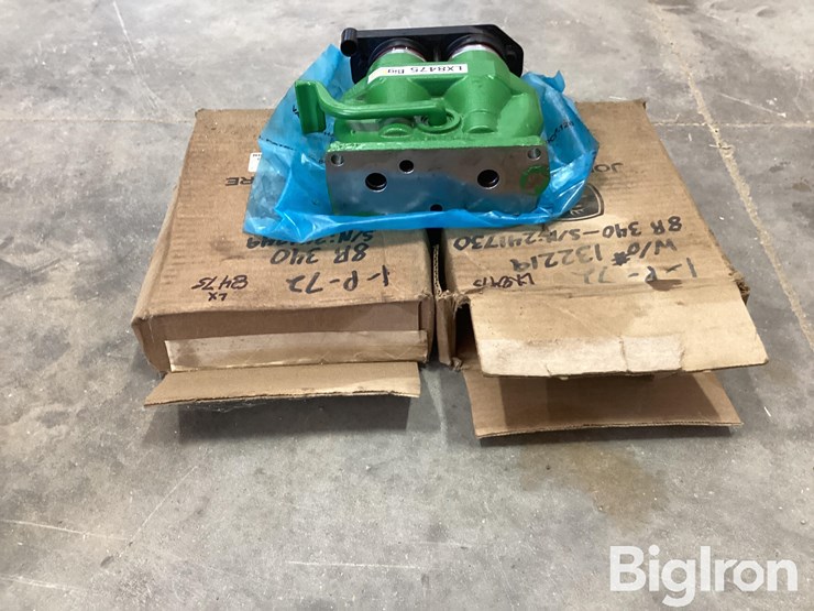 john-deere-8r-340-image-6