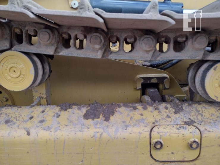 2019-caterpillar-d6k2-xl-image-33