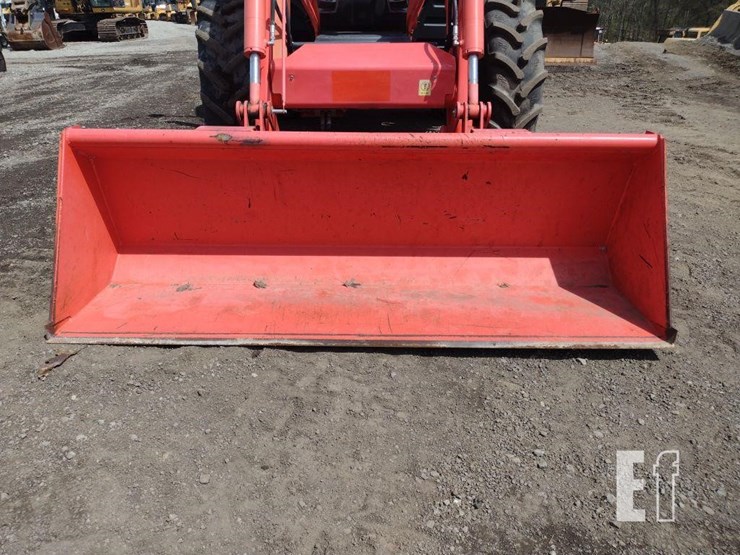 2021-kubota-m7-132-image-18