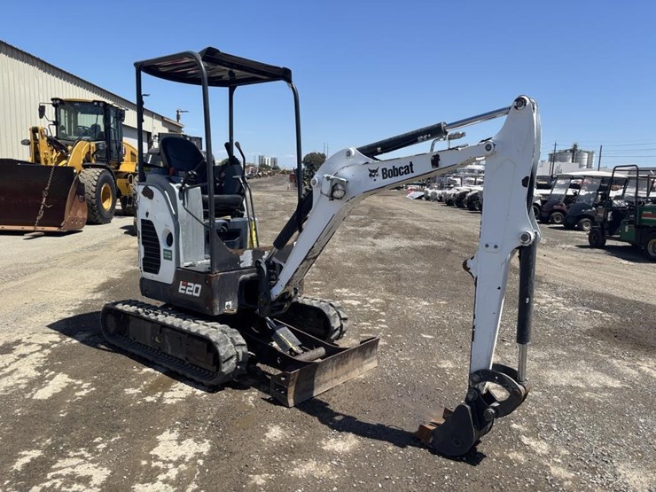 2020-bobcat-e20-image-2