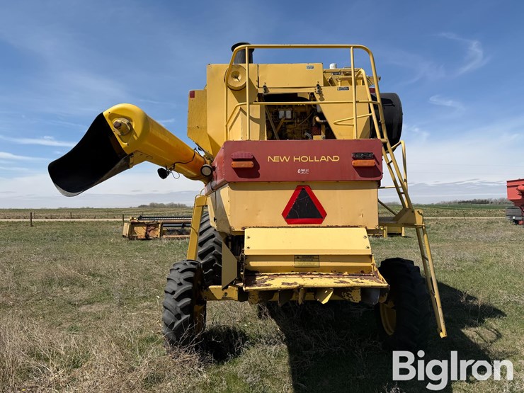 new-holland-tr86-image-6