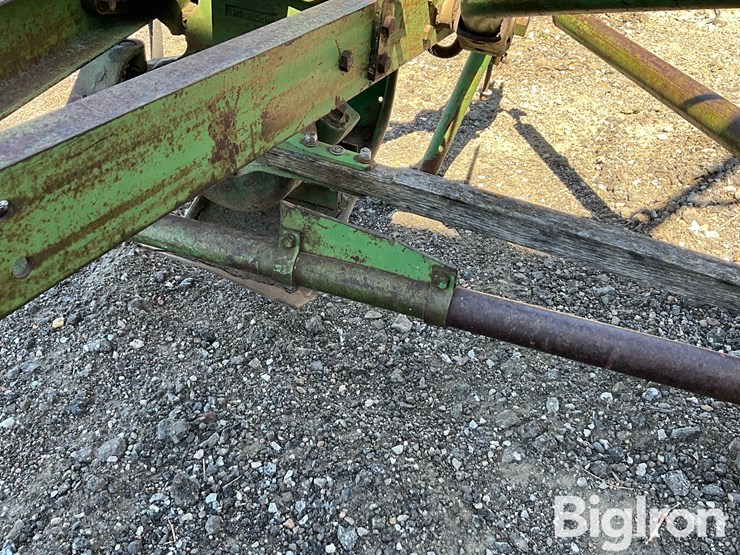 john-deere-7-image-18