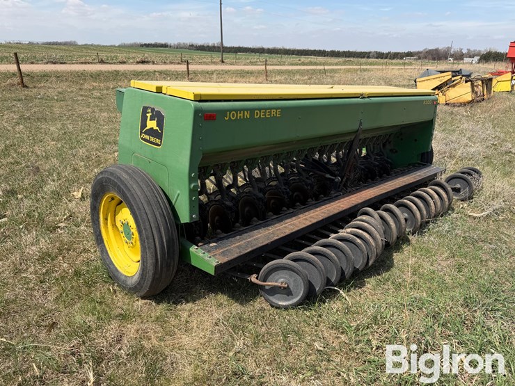 john-deere-8300-image-7