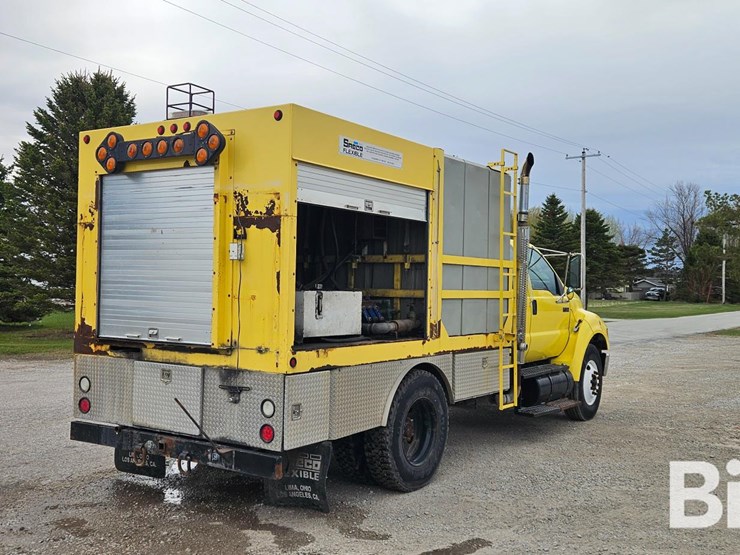 2007-ford-f750-image-5