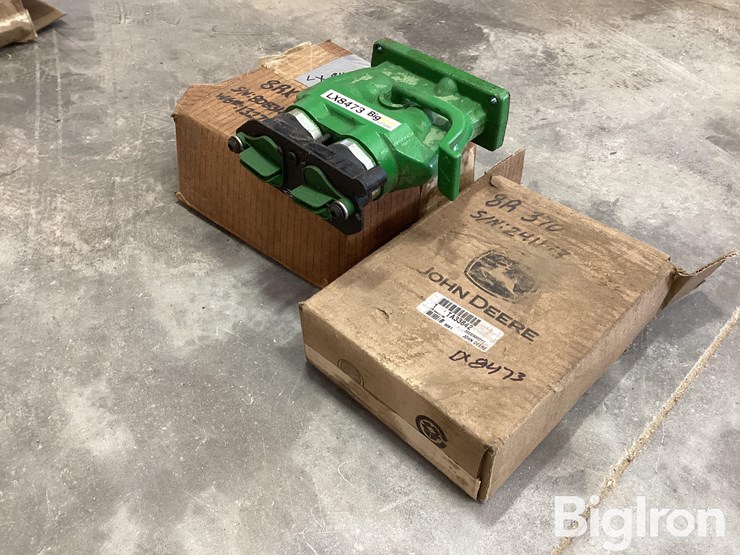 john-deere-8r-370-image-1