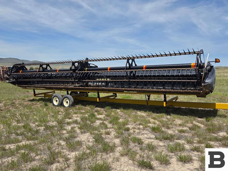 2013-macdon-35-ft-draper-header-and-stoess-header-cart-image-5