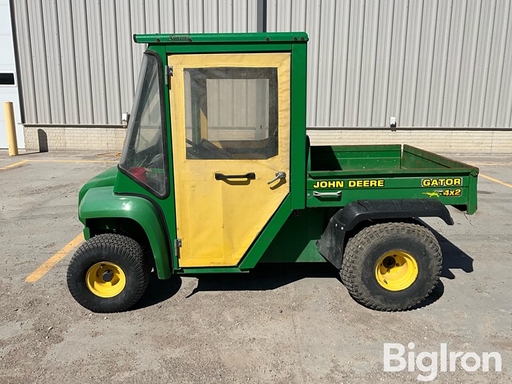 john-deere-gator-image-8