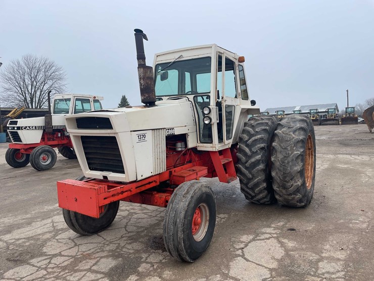 #4064-•-case-1370-tractor-image-1