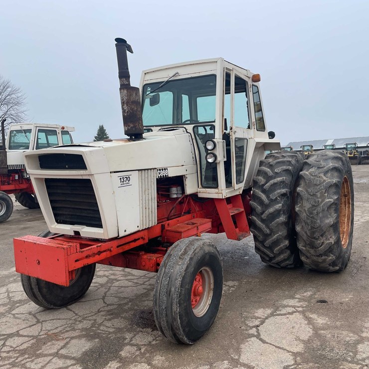 #4064 • Case 1370 Tractor