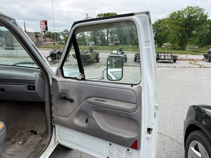 1997-ford-f350-image-26