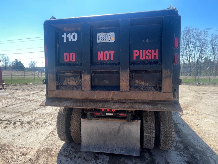 2013-mack-granite-104fr-image-79