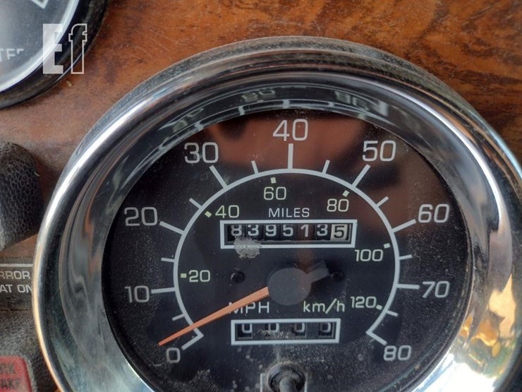 1999-kenworth-t800-image-6