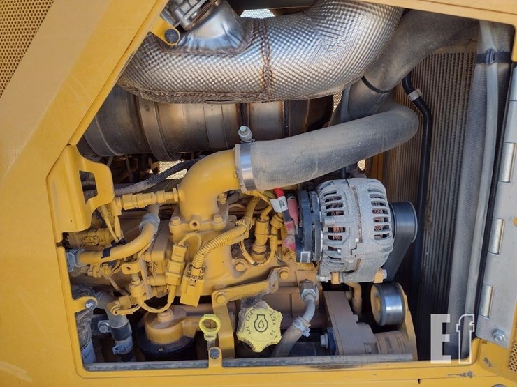deere-650k-lgp-image-34
