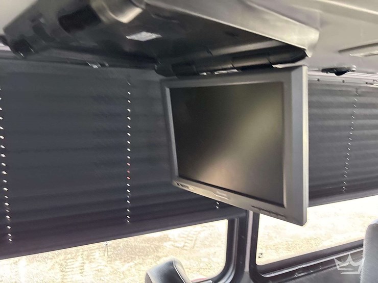 2015-ford-f750-image-45