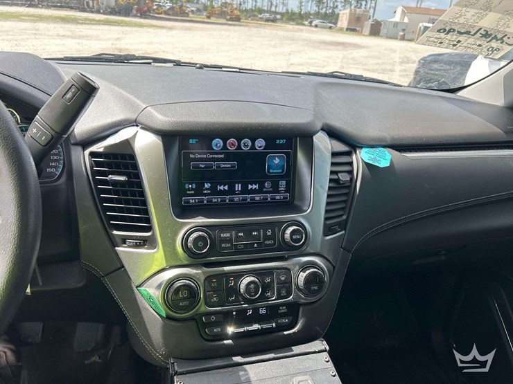 2018-chevrolet-tahoe-image-15