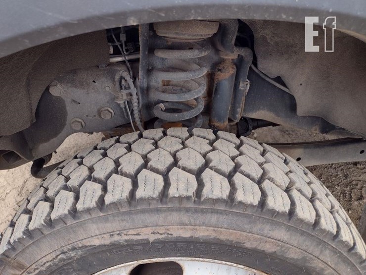 2019-ford-f550-image-13