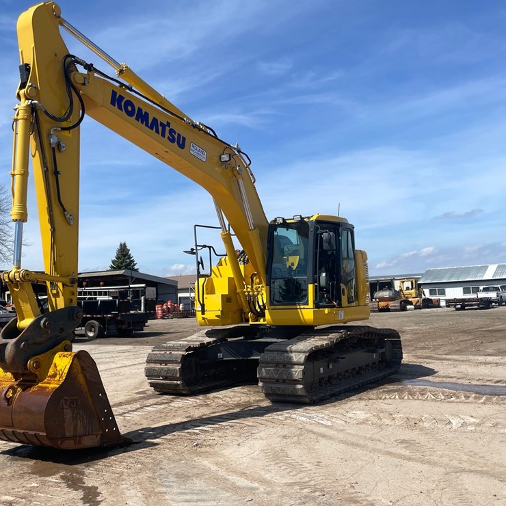 2022 KOMATSU PC238US LC-11