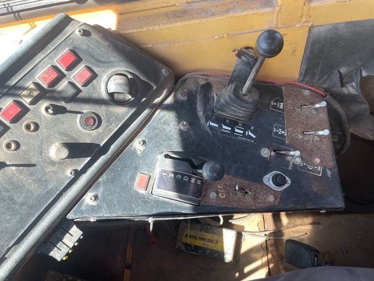 1993-volvo-a25c-image-105