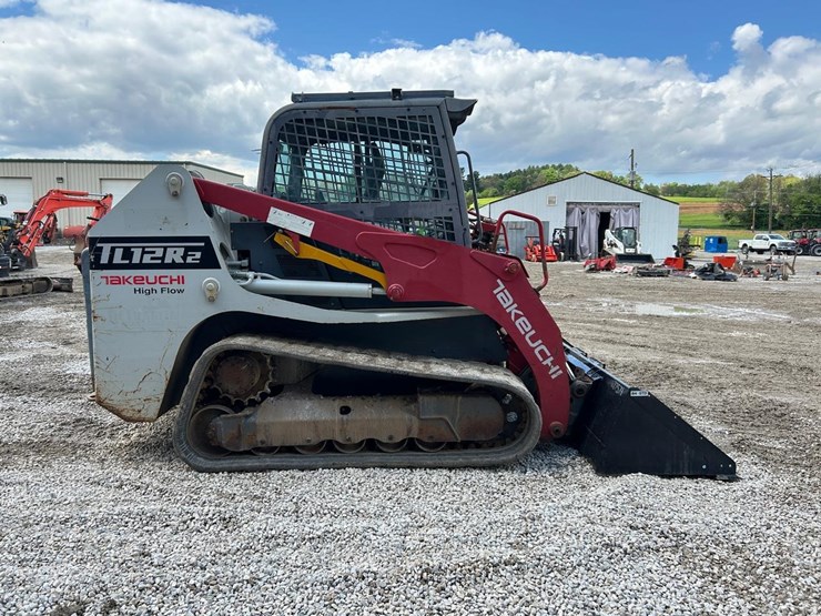 2017-takeuchi-tl12r2-image-5