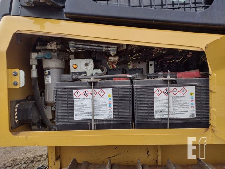 2017-caterpillar-d5k2-xl-image-40
