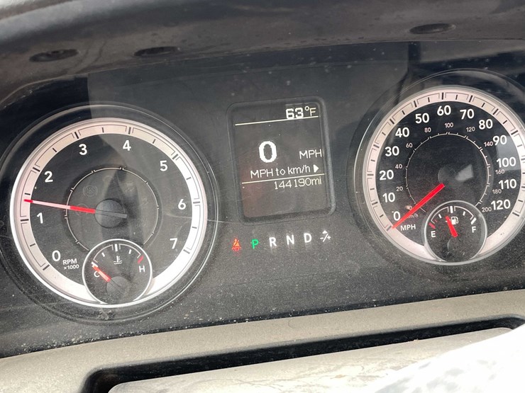 2015-dodge-ram-3500-image-103