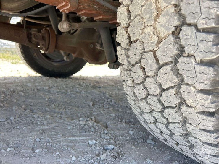 2014-ford-f350-image-25