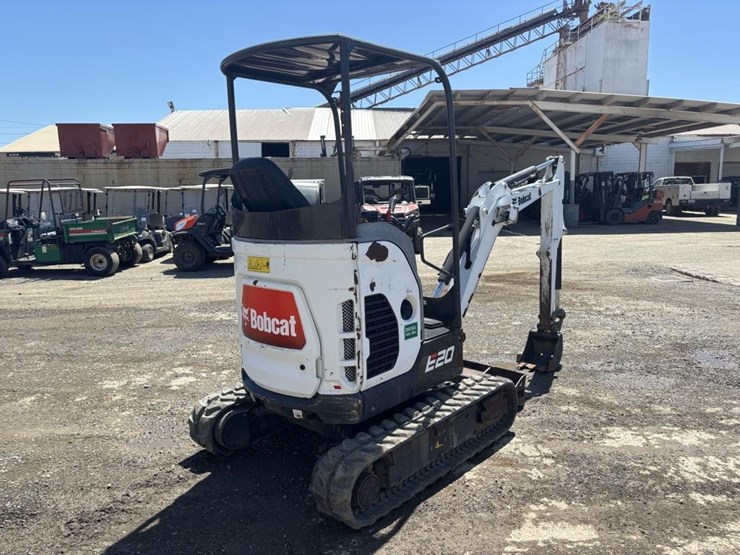 2020-bobcat-e20-image-3