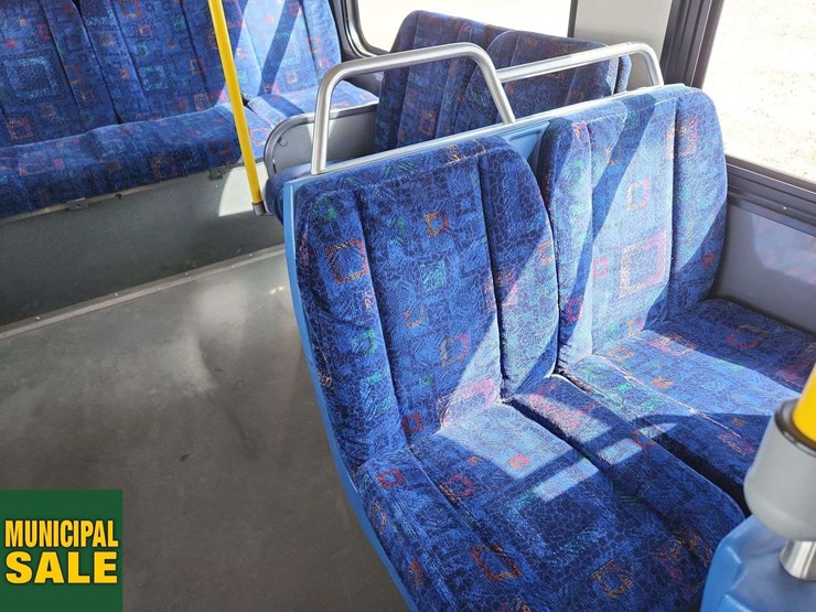 2006-new-flyer-d40lf-image-40