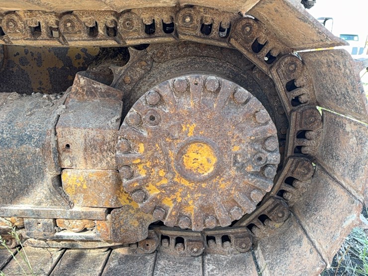 2018-caterpillar-d5k2-lgp-image-10
